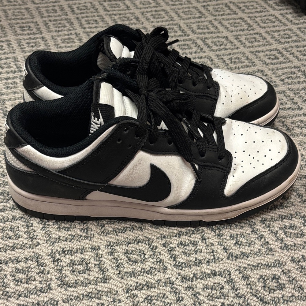Nike Women’s Panda Dunks